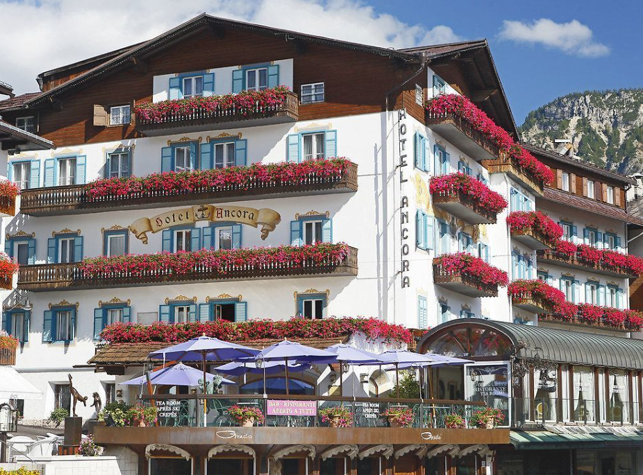 Hotel Ancora Cortina d'Ampezzo Exterior photo